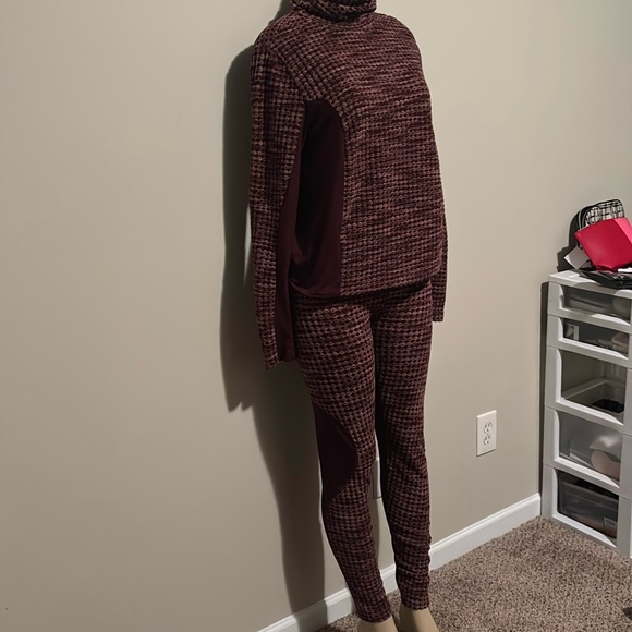 Nike Women's Pro Hyperwarm Training Set Burgundy size XL - Picture 10 of 13